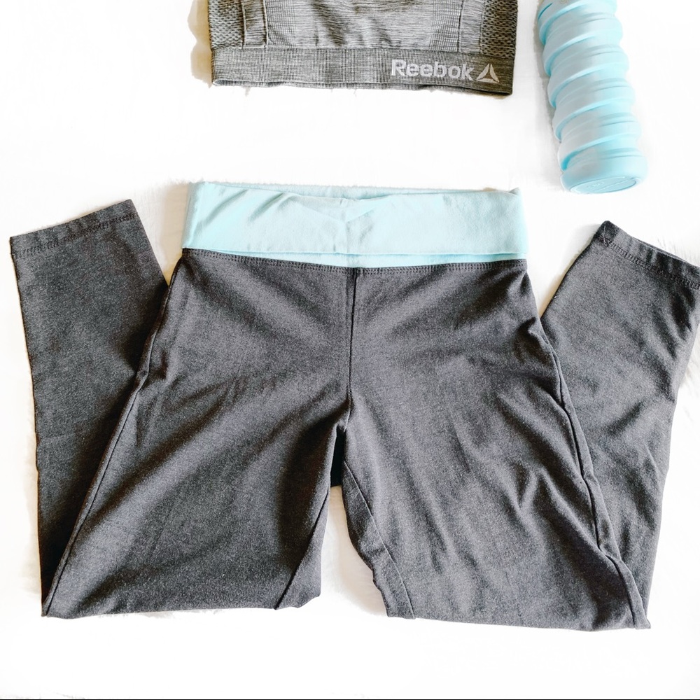 Women’s Gray Folded color block Capris Legging
